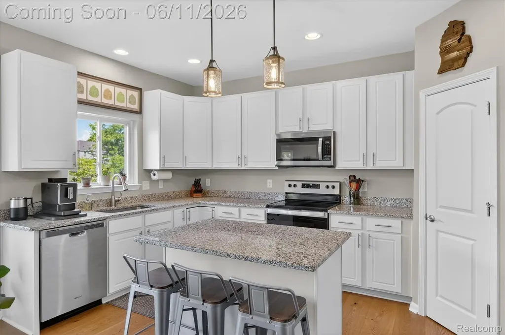 14172 Burlwood Lane Van Buren Charter Township MI 48111