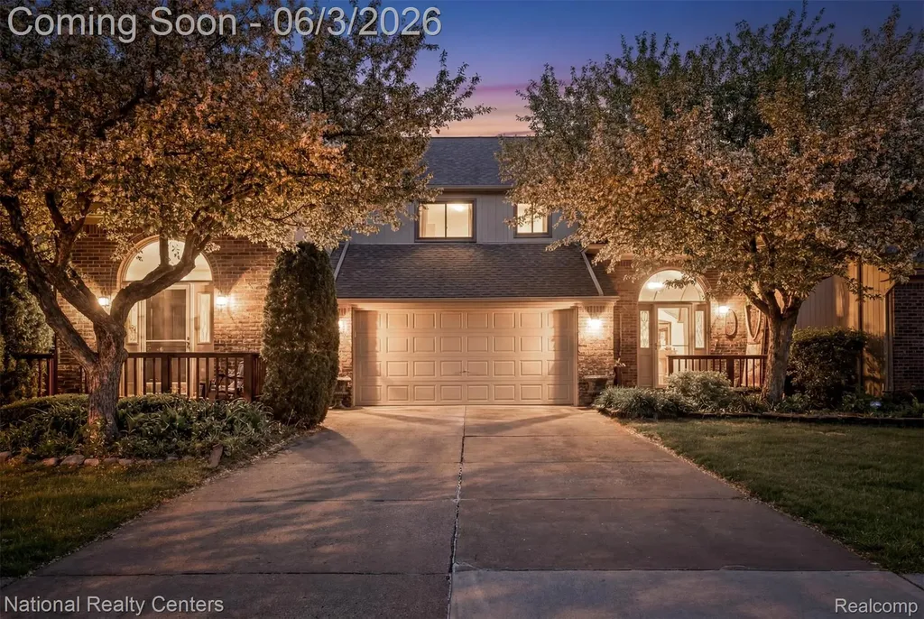 2203 Rochelle Park Drive Rochester Hills City MI 48309
