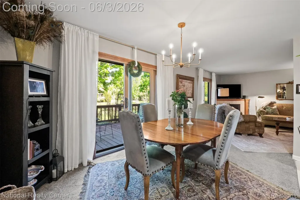 2203 Rochelle Park Drive Rochester Hills City MI 48309