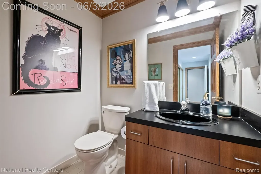 2203 Rochelle Park Drive Rochester Hills City MI 48309