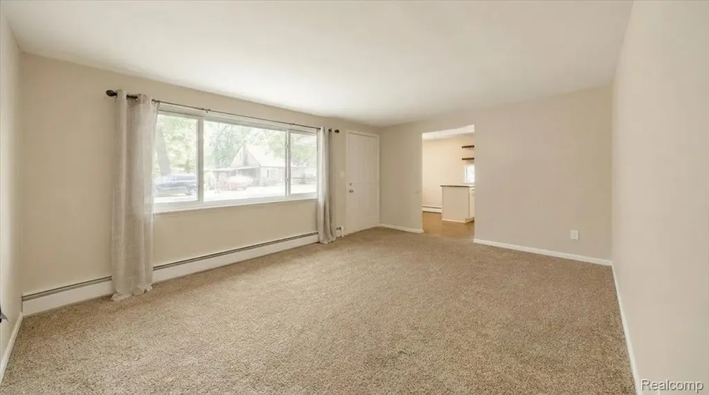 2363 Darnell Street Wolverine Lake Village MI 48390
