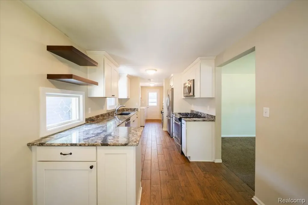 2363 Darnell Street Wolverine Lake Village MI 48390