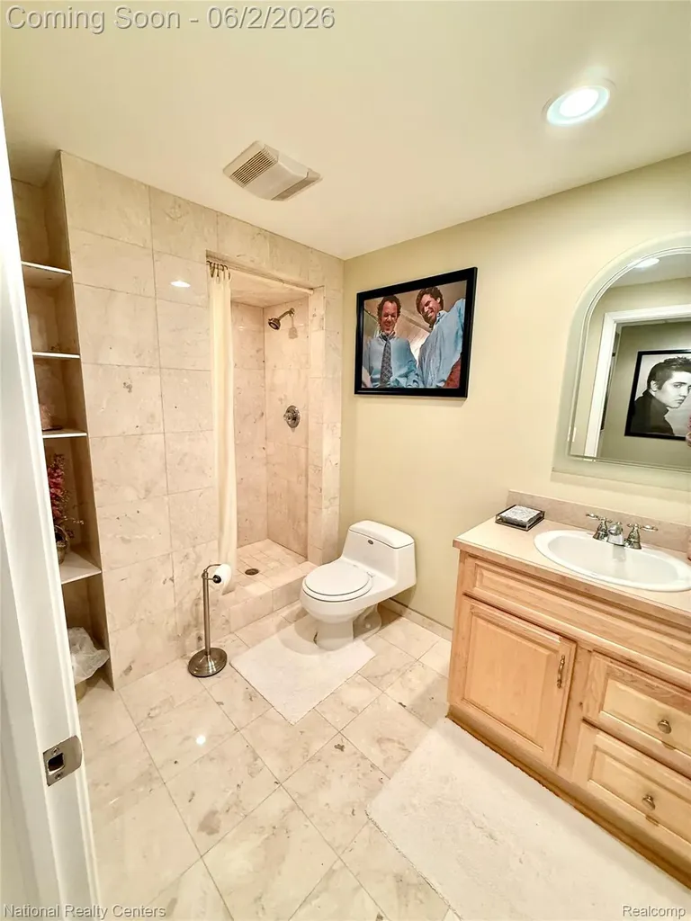 3452 E Highland Road Oceola Township MI 48843