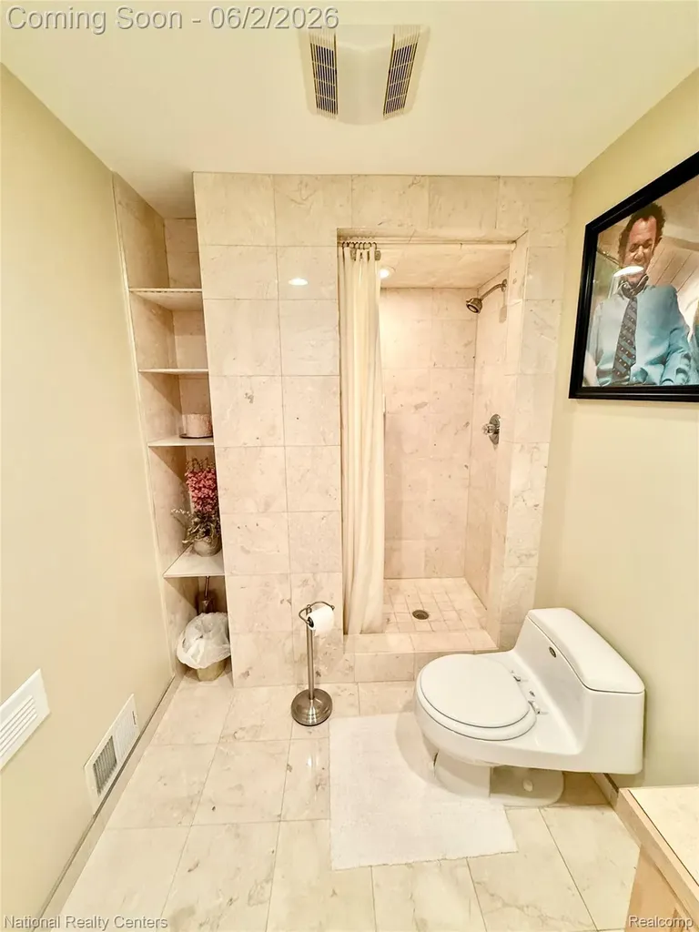3452 E Highland Road Oceola Township MI 48843
