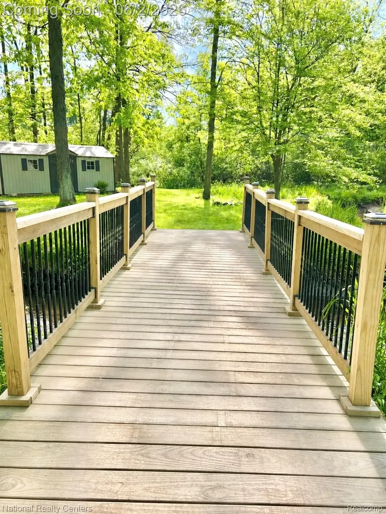 3452 E Highland Road Oceola Township MI 48843