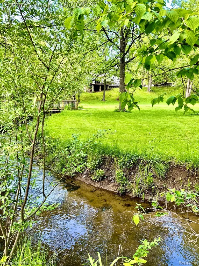 3452 E Highland Road Oceola Township MI 48843