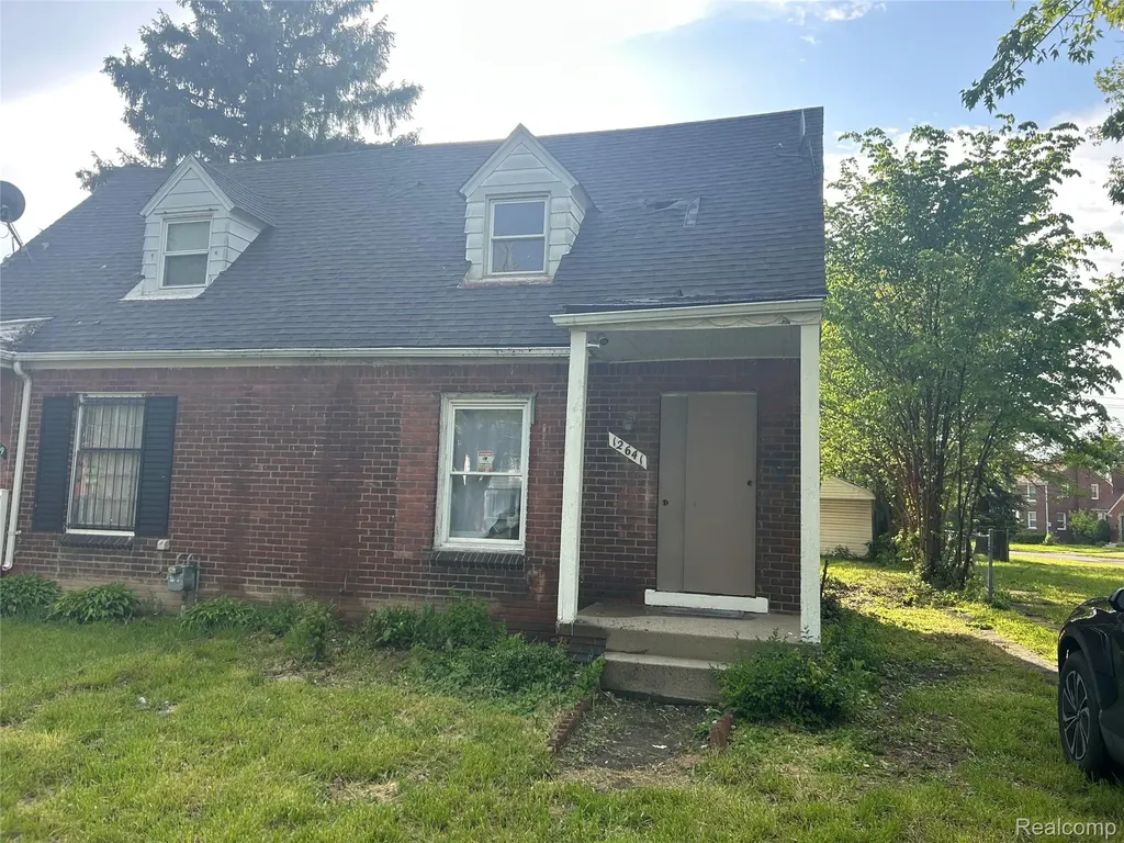 12641 Kelly Road Detroit City MI 48224