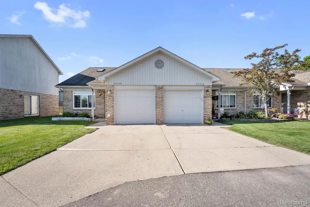 23449 Reading Court Brownstown Charter Township MI 48183