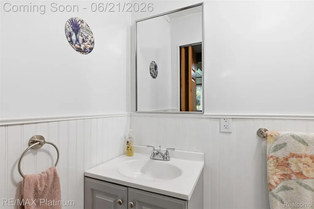 5504 Wildwood Drive Genoa Township MI 48843