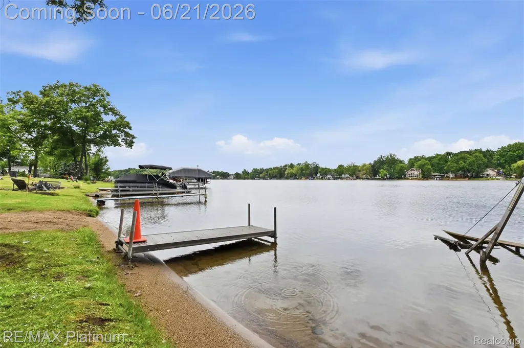 5504 Wildwood Drive Genoa Township MI 48843