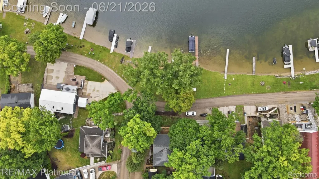 5504 Wildwood Drive Genoa Township MI 48843