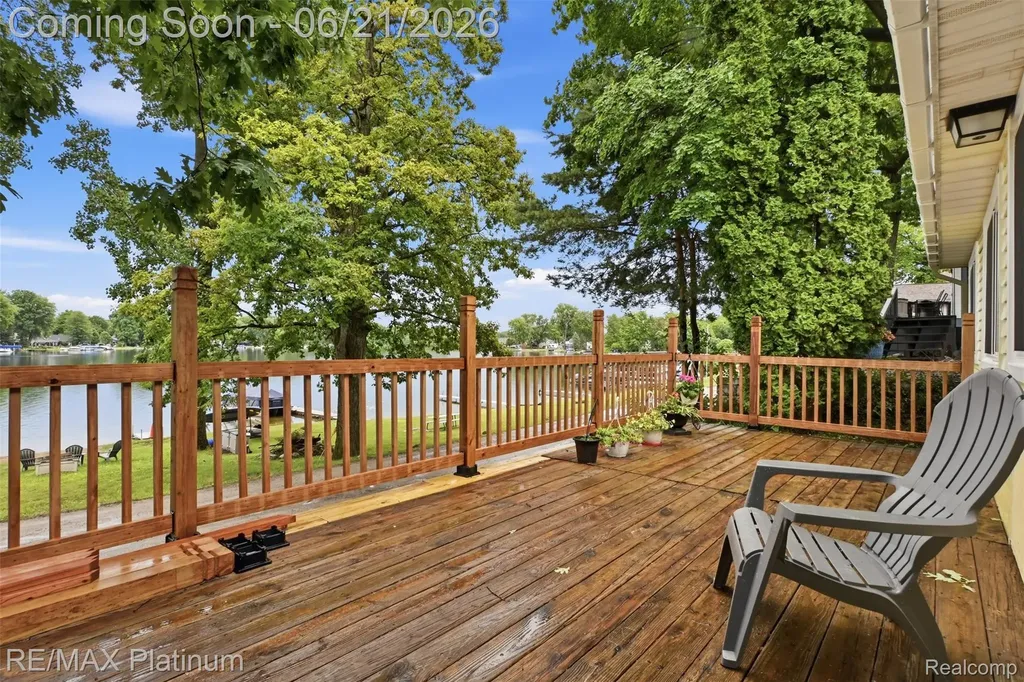 5504 Wildwood Drive Genoa Township MI 48843