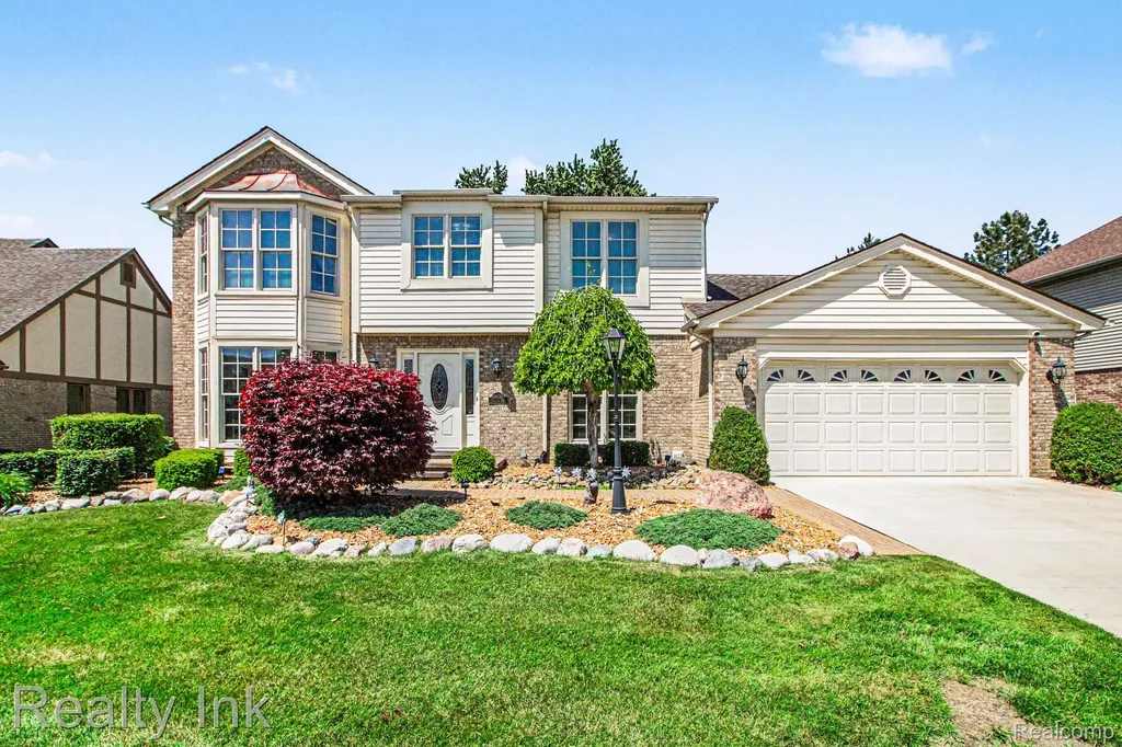 18535 Queensbury Drive Livonia City MI 48152