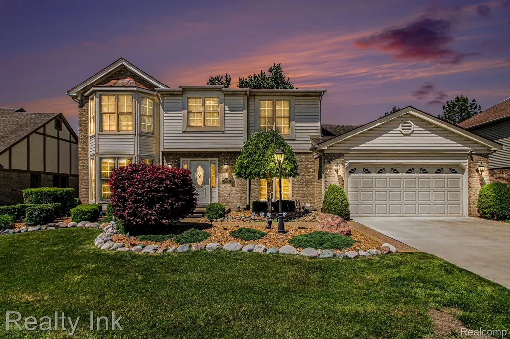 18535 Queensbury Drive Livonia City MI 48152