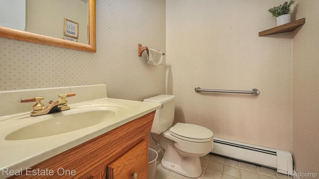 4243 Frostwood Court Troy City MI 48098