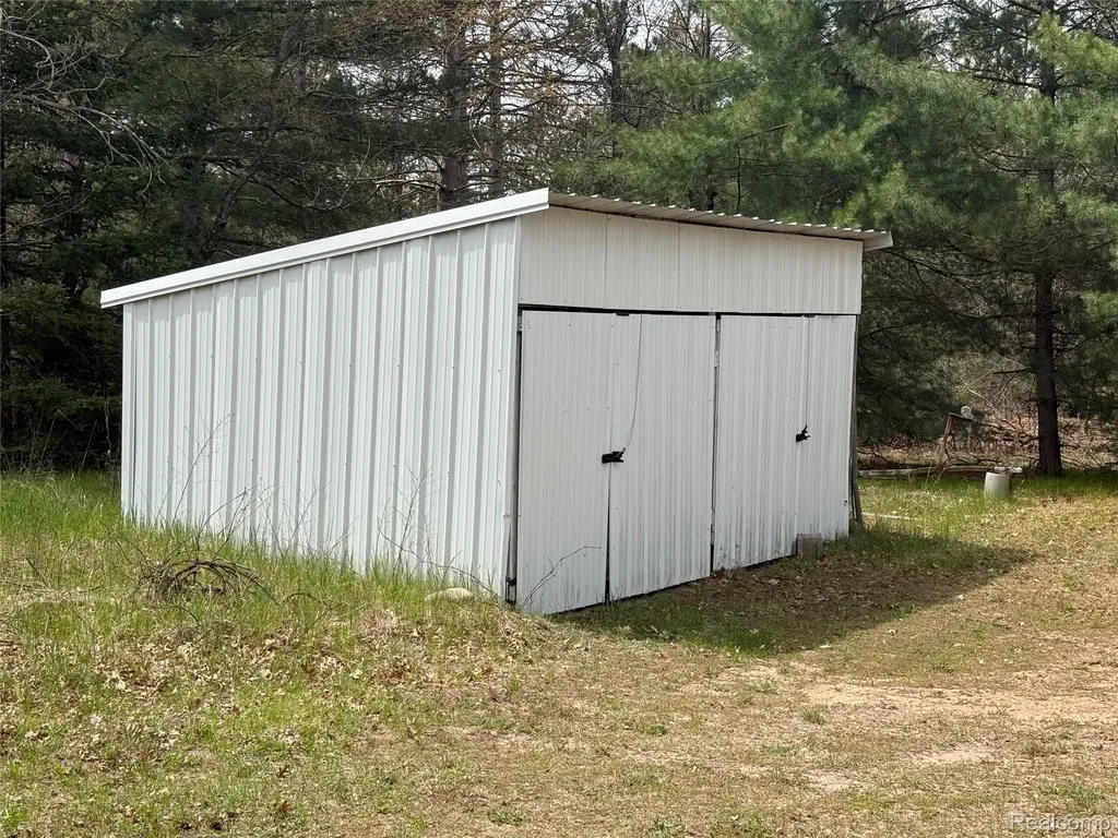 11245 Cedar Road Freeman Township MI 48632