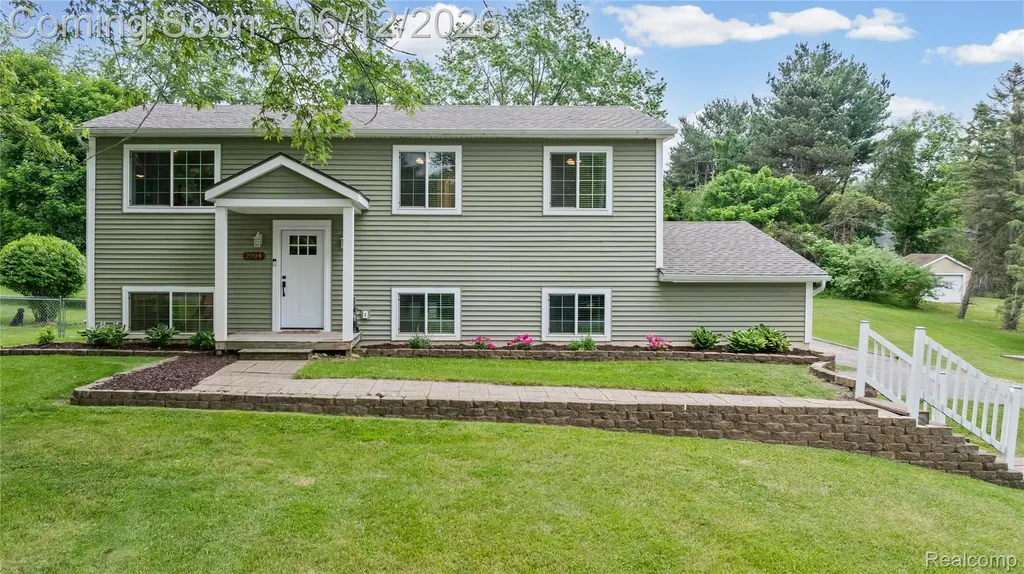 2904 Sun Terrace Drive Hartland Township MI 48353