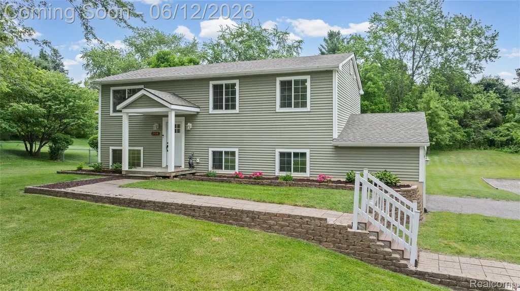 2904 Sun Terrace Drive Hartland Township MI 48353