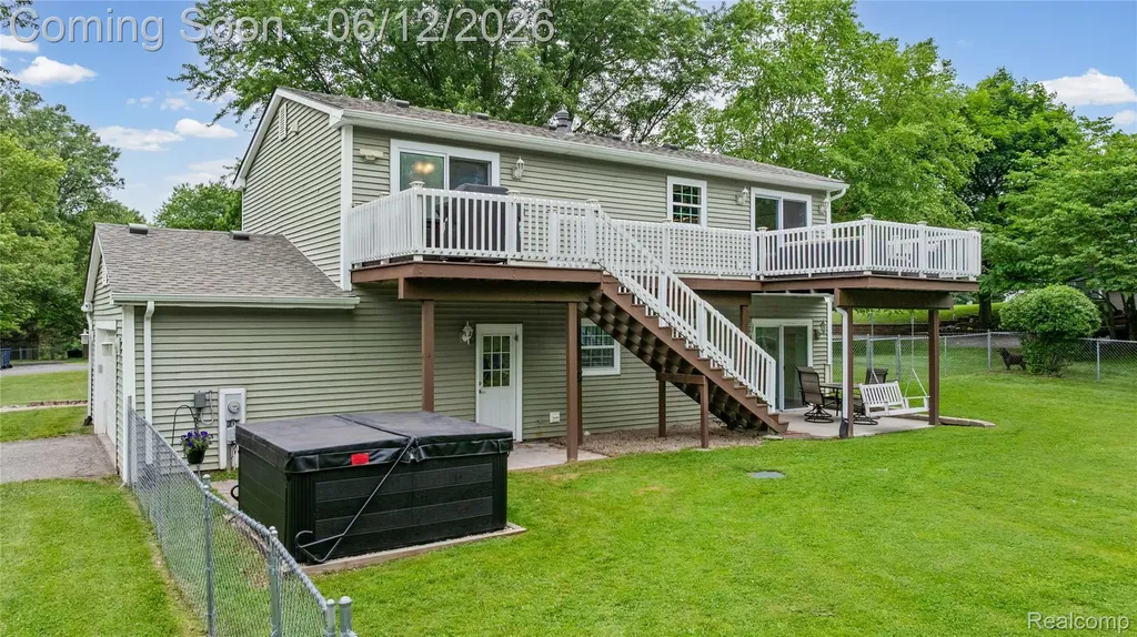 2904 Sun Terrace Drive Hartland Township MI 48353