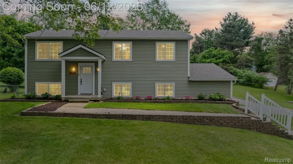 2904 Sun Terrace Drive Hartland Township MI 48353