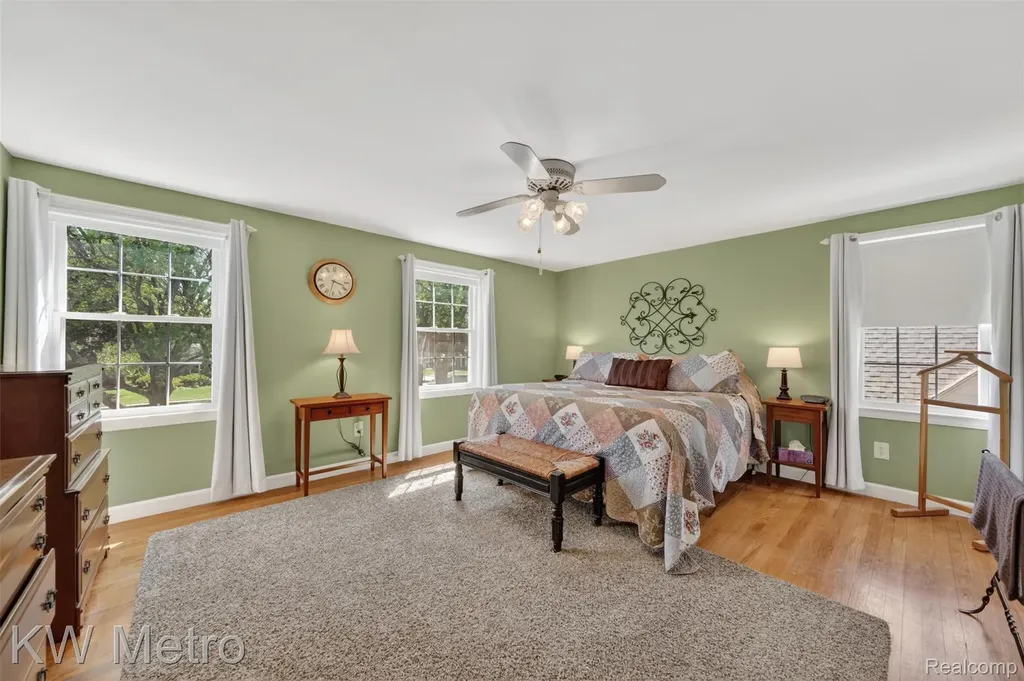 1916 Bonnieview Drive Royal Oak City MI 48073