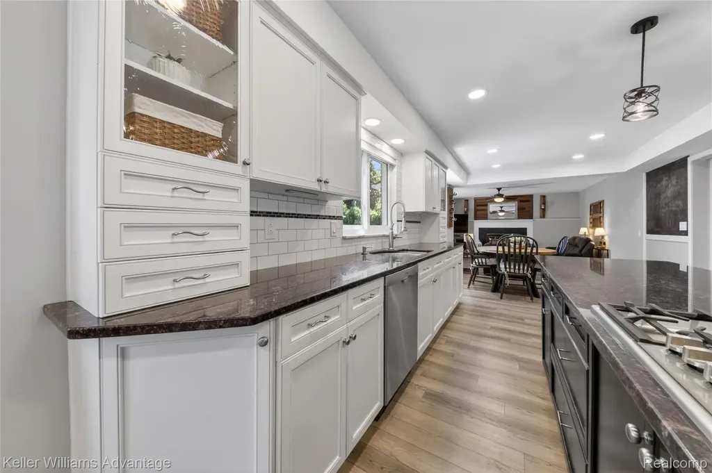 46037 Gainsborough Drive Canton Charter Township MI 48187