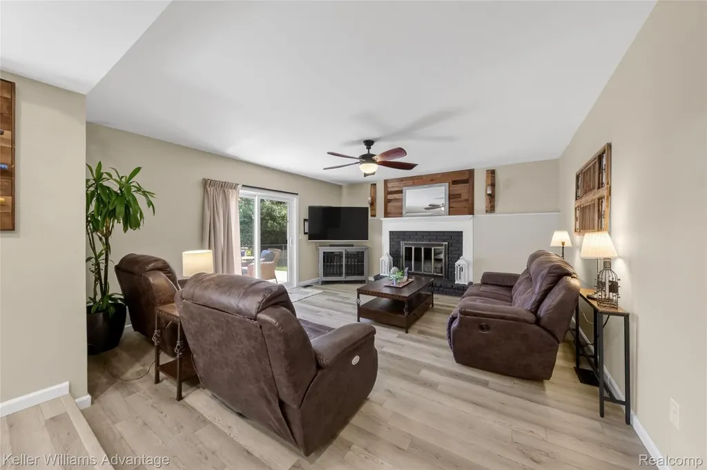 46037 Gainsborough Drive Canton Charter Township MI 48187