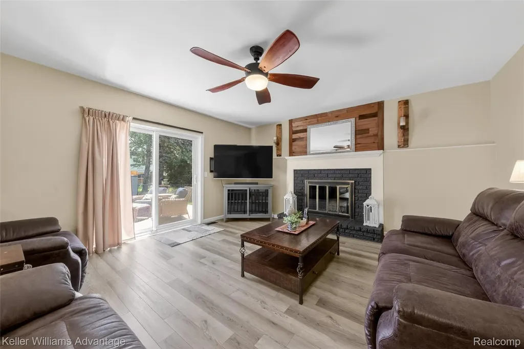 46037 Gainsborough Drive Canton Charter Township MI 48187