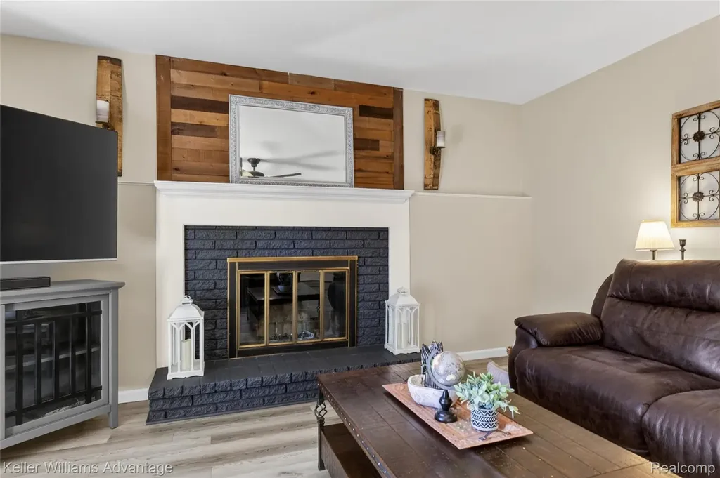 46037 Gainsborough Drive Canton Charter Township MI 48187