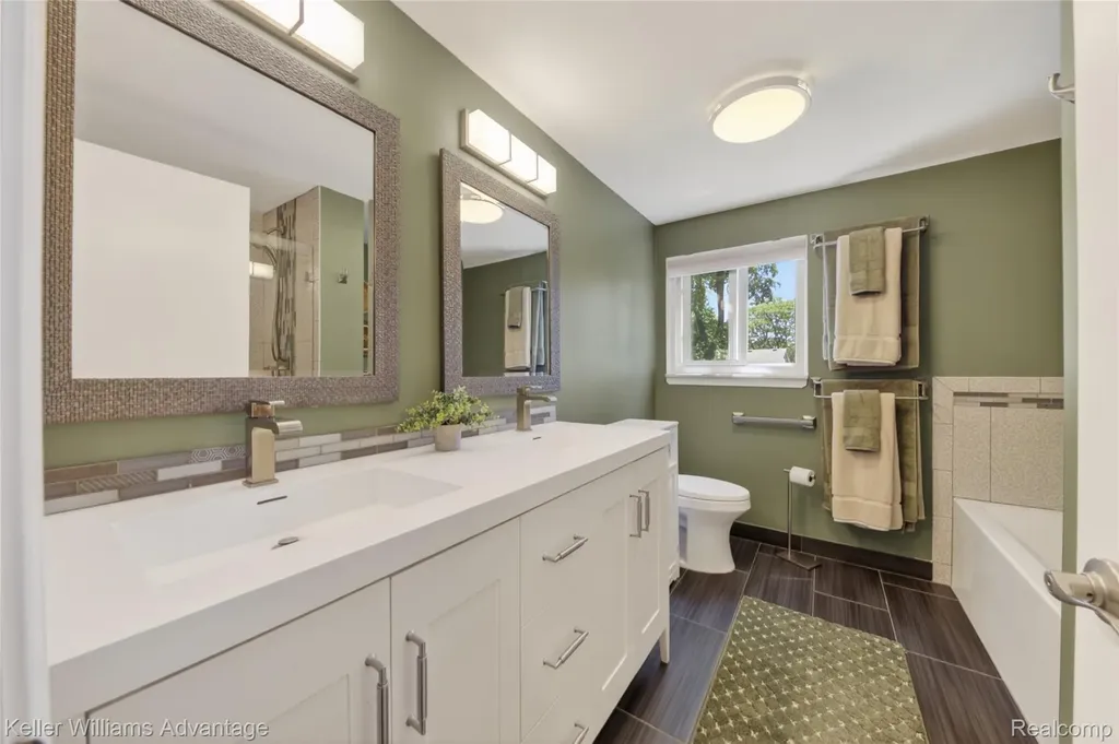 46037 Gainsborough Drive Canton Charter Township MI 48187