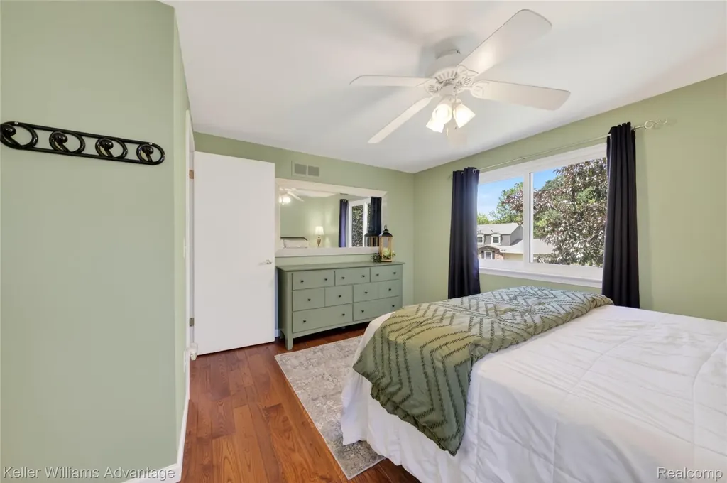 46037 Gainsborough Drive Canton Charter Township MI 48187