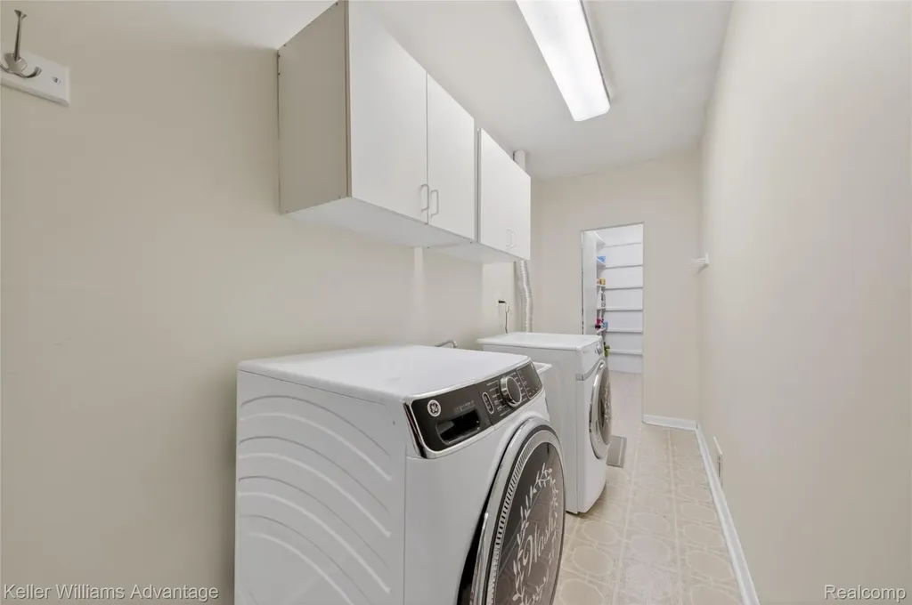 46037 Gainsborough Drive Canton Charter Township MI 48187
