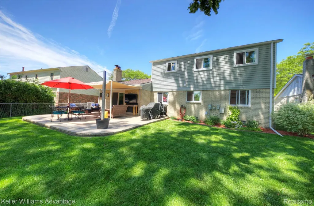 46037 Gainsborough Drive Canton Charter Township MI 48187