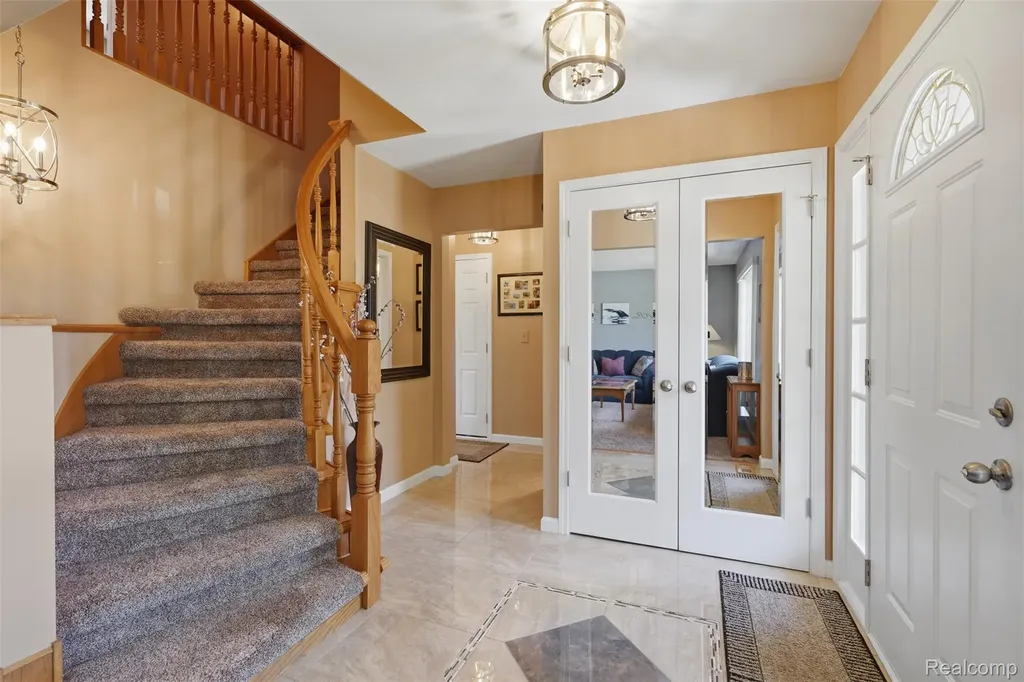 19021 Fairway Street Livonia City MI 48152