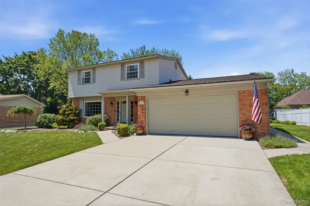 19021 Fairway Street Livonia City MI 48152