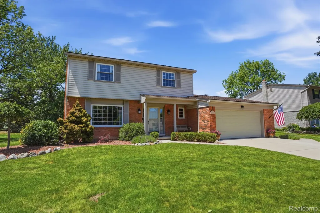 19021 Fairway Street Livonia City MI 48152