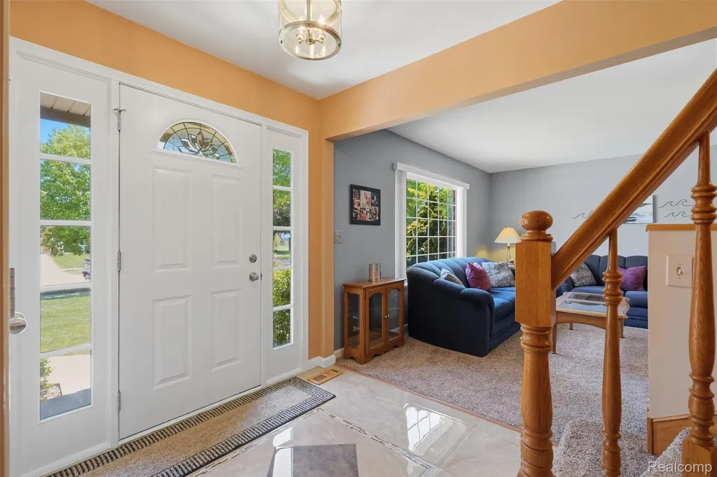 19021 Fairway Street Livonia City MI 48152