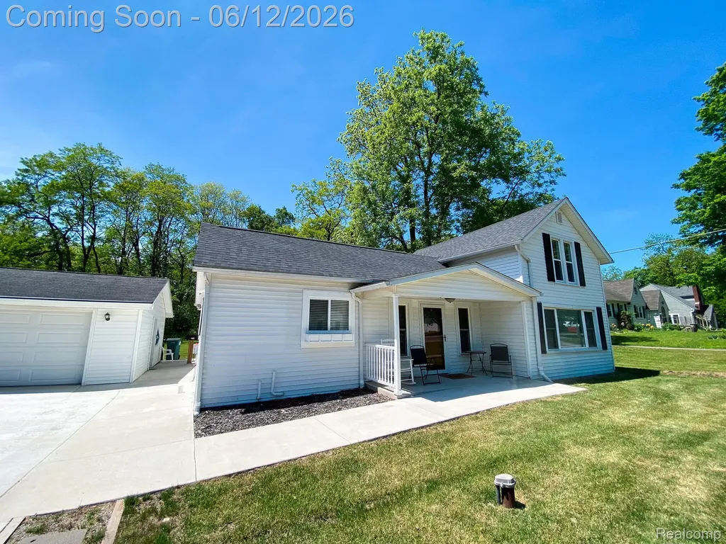 10514 Hamburg Road Hamburg Township MI 48189