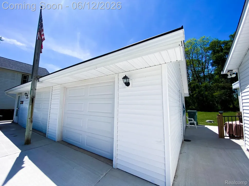 10514 Hamburg Road Hamburg Township MI 48189