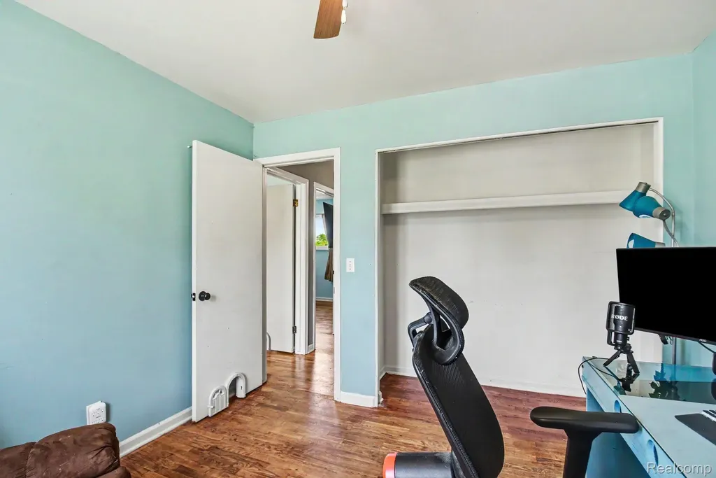 6156 Trenton Drive Flint Charter Township MI 48532