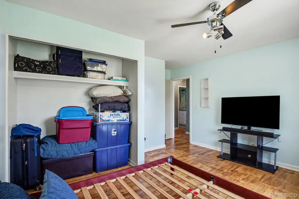 6156 Trenton Drive Flint Charter Township MI 48532