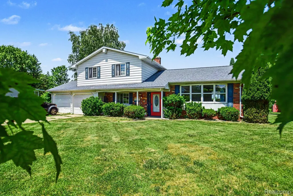 6156 Trenton Drive Flint Charter Township MI 48532