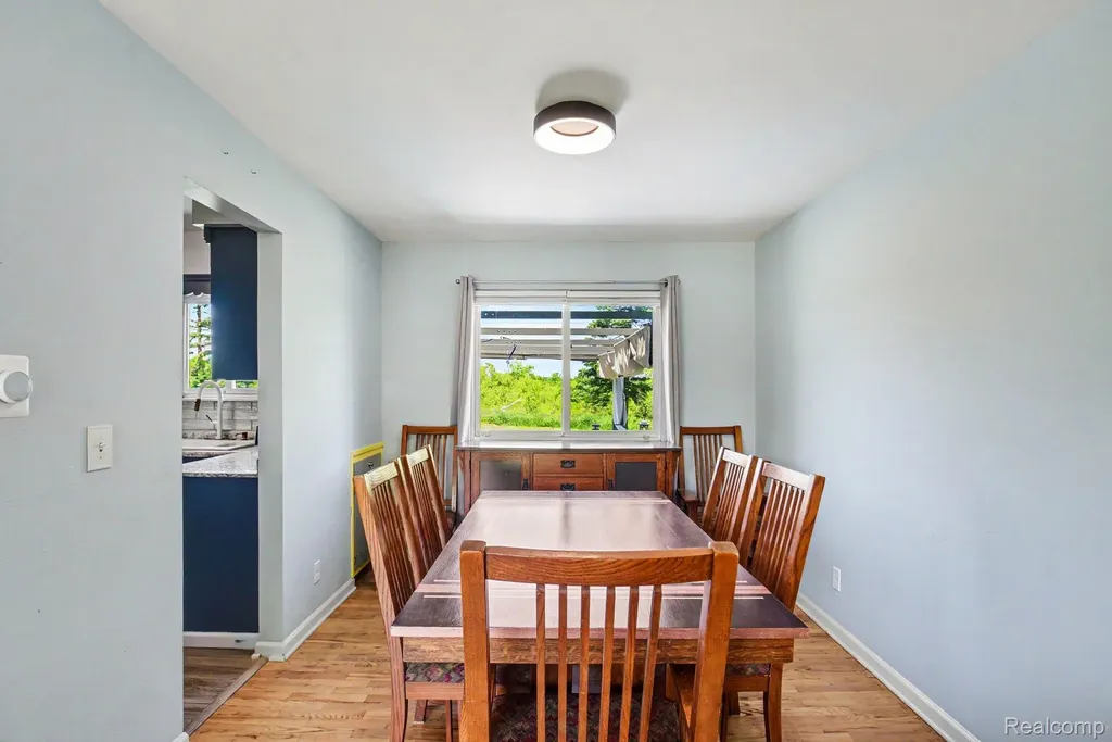 6156 Trenton Drive Flint Charter Township MI 48532