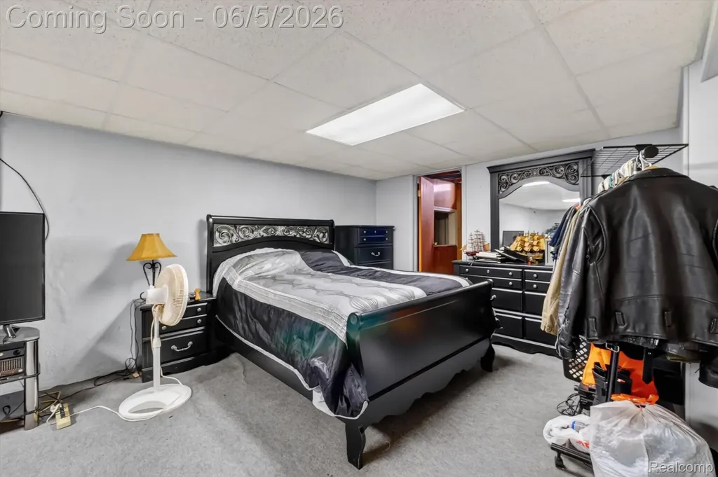 31561 Tecla Drive Warren City MI 48088