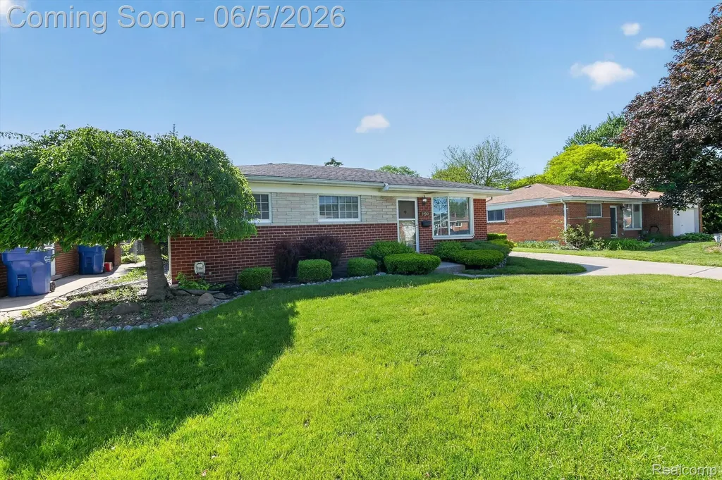 31561 Tecla Drive Warren City MI 48088