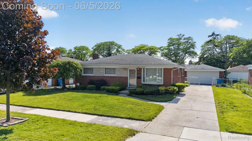 31561 Tecla Drive Warren City MI 48088
