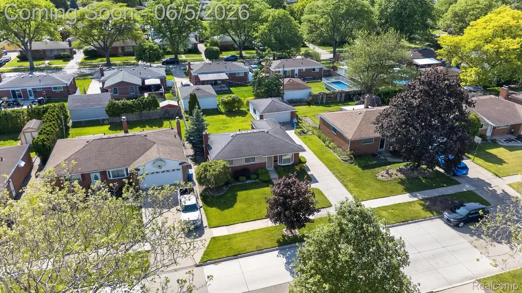31561 Tecla Drive Warren City MI 48088