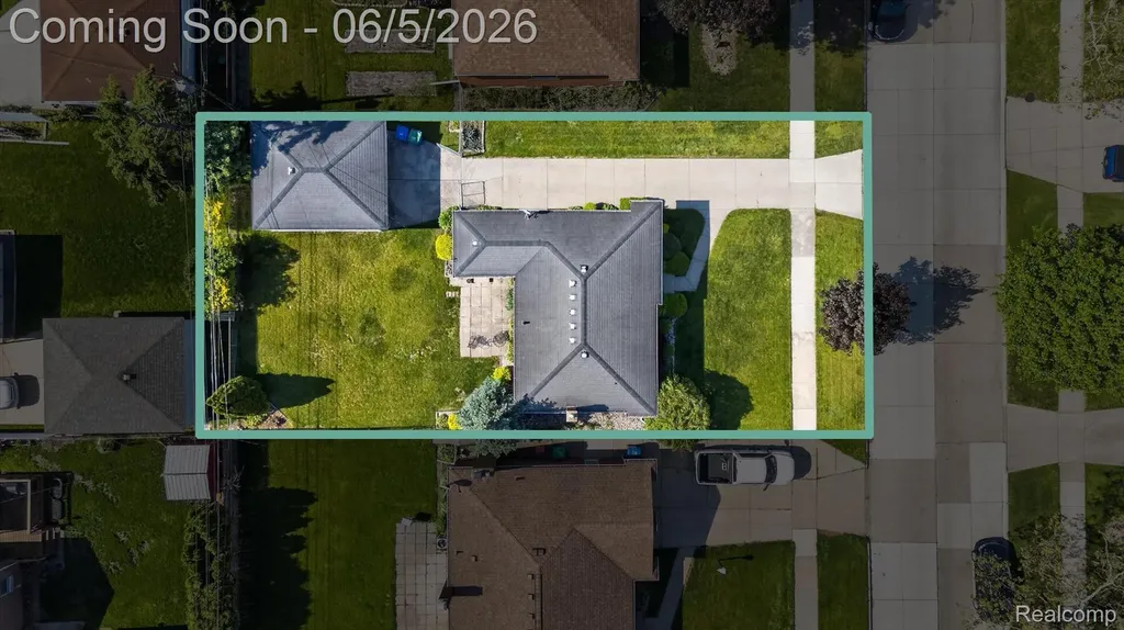 31561 Tecla Drive Warren City MI 48088