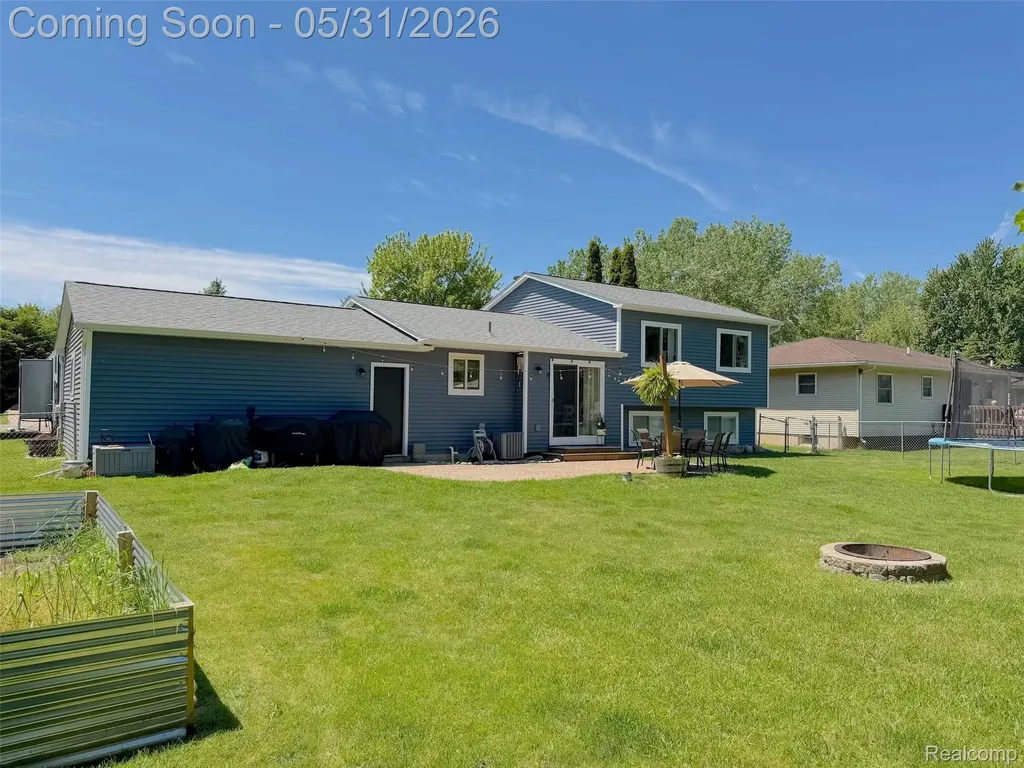 4102 Farner Street Fenton Charter Township MI 48451