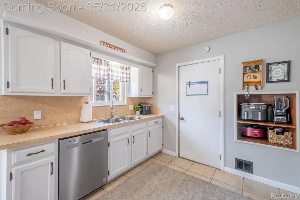 4102 Farner Street Fenton Charter Township MI 48451